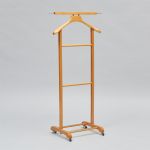 1012 3148 VALET STAND